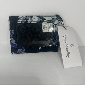 Vera Bradley Card Case Frosted Floral 25013-T89 Black Quilted ID Holder NEW